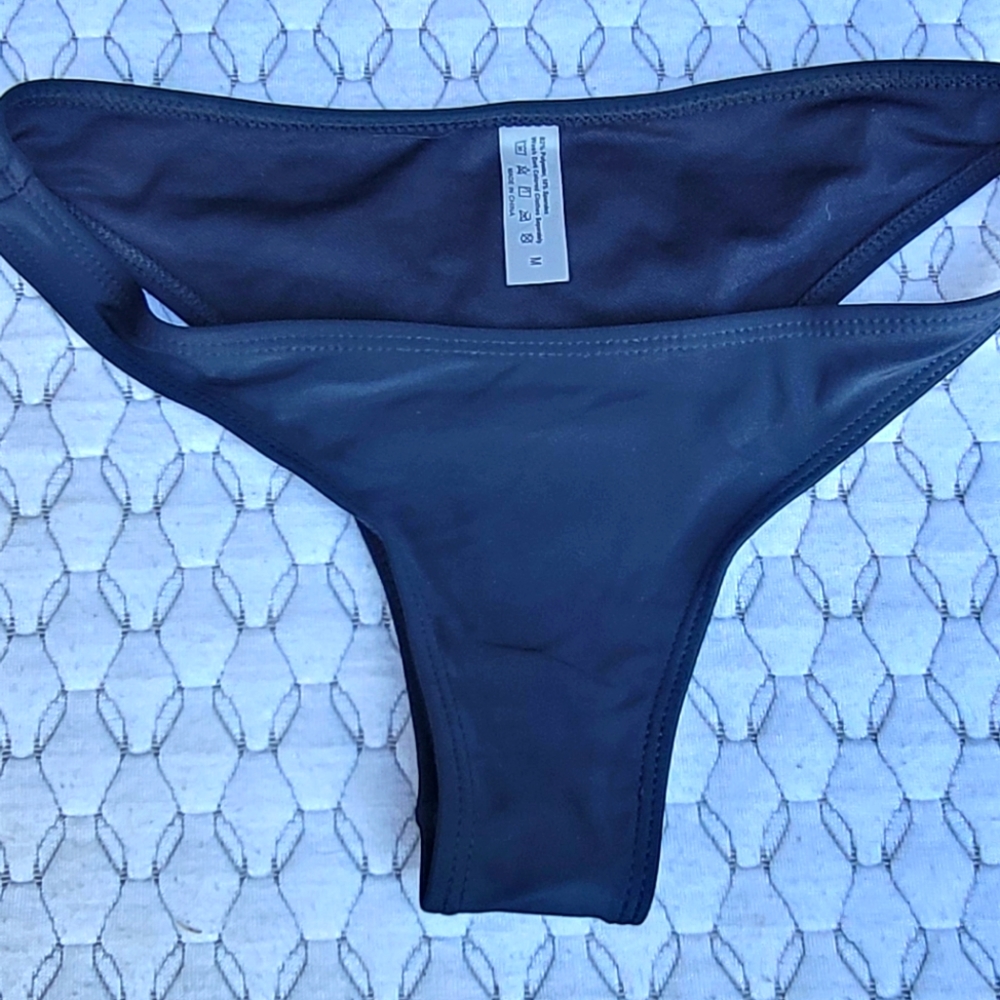Bikini bottoms